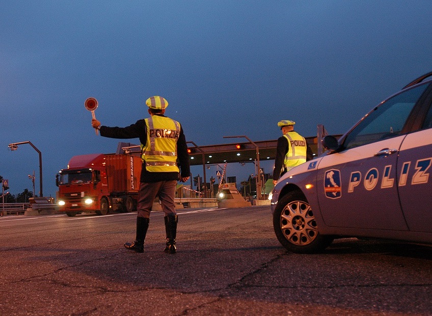 Polizia Stradale controllo